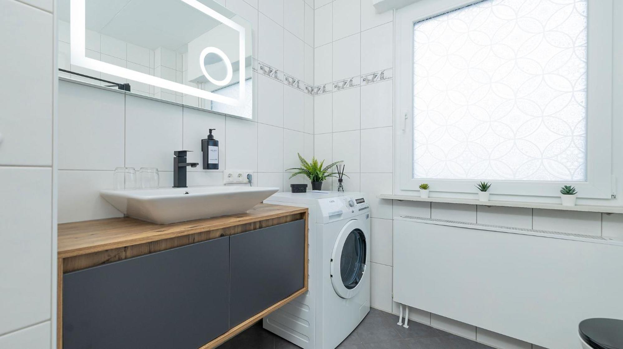 Luxx Home Mm, Airport- Fuer 7 Personen-Parken-Kueche Trunkelsberg Dış mekan fotoğraf